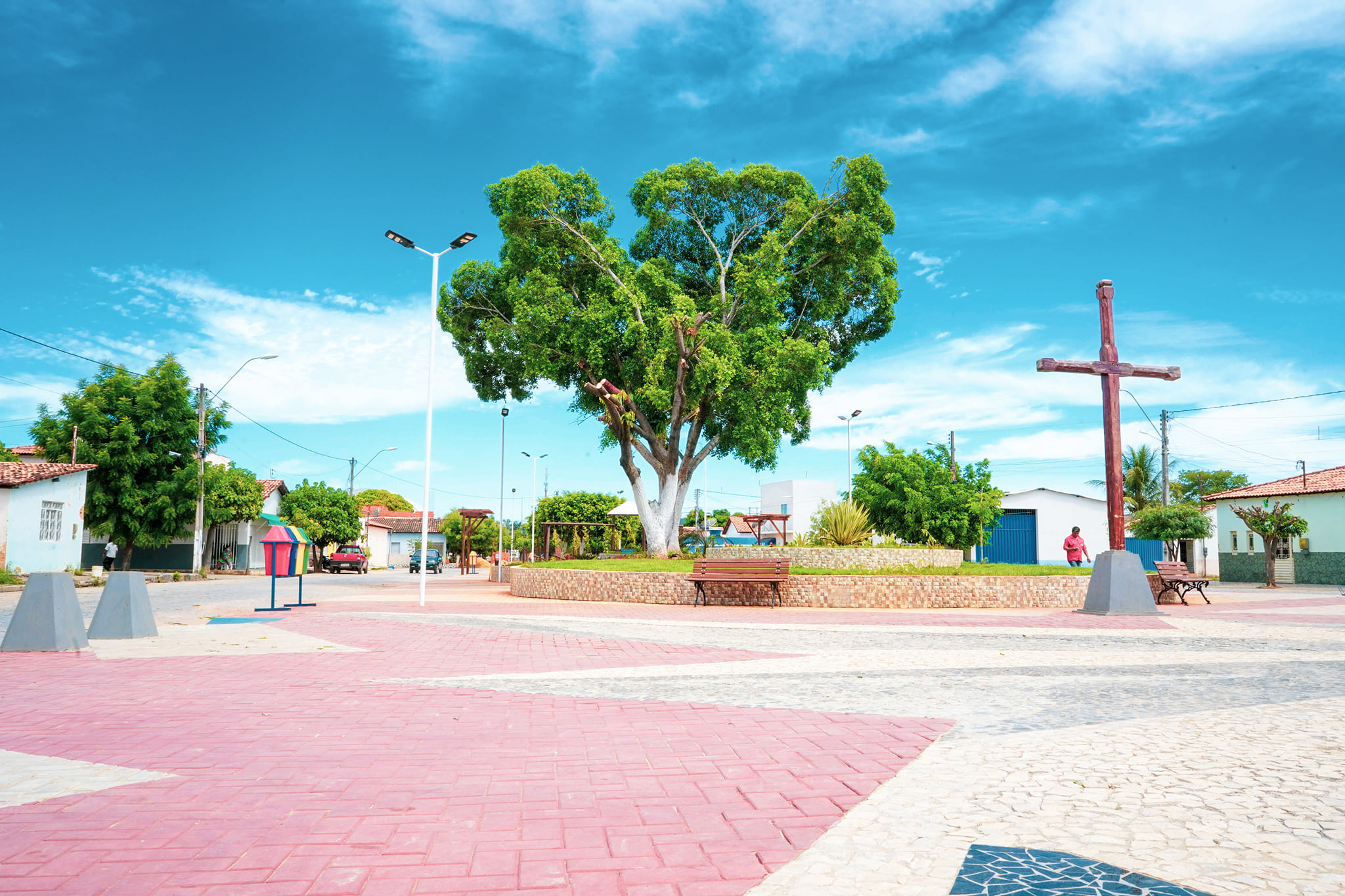 NOVA PRAÇA NILTON VIANA CARDOSO